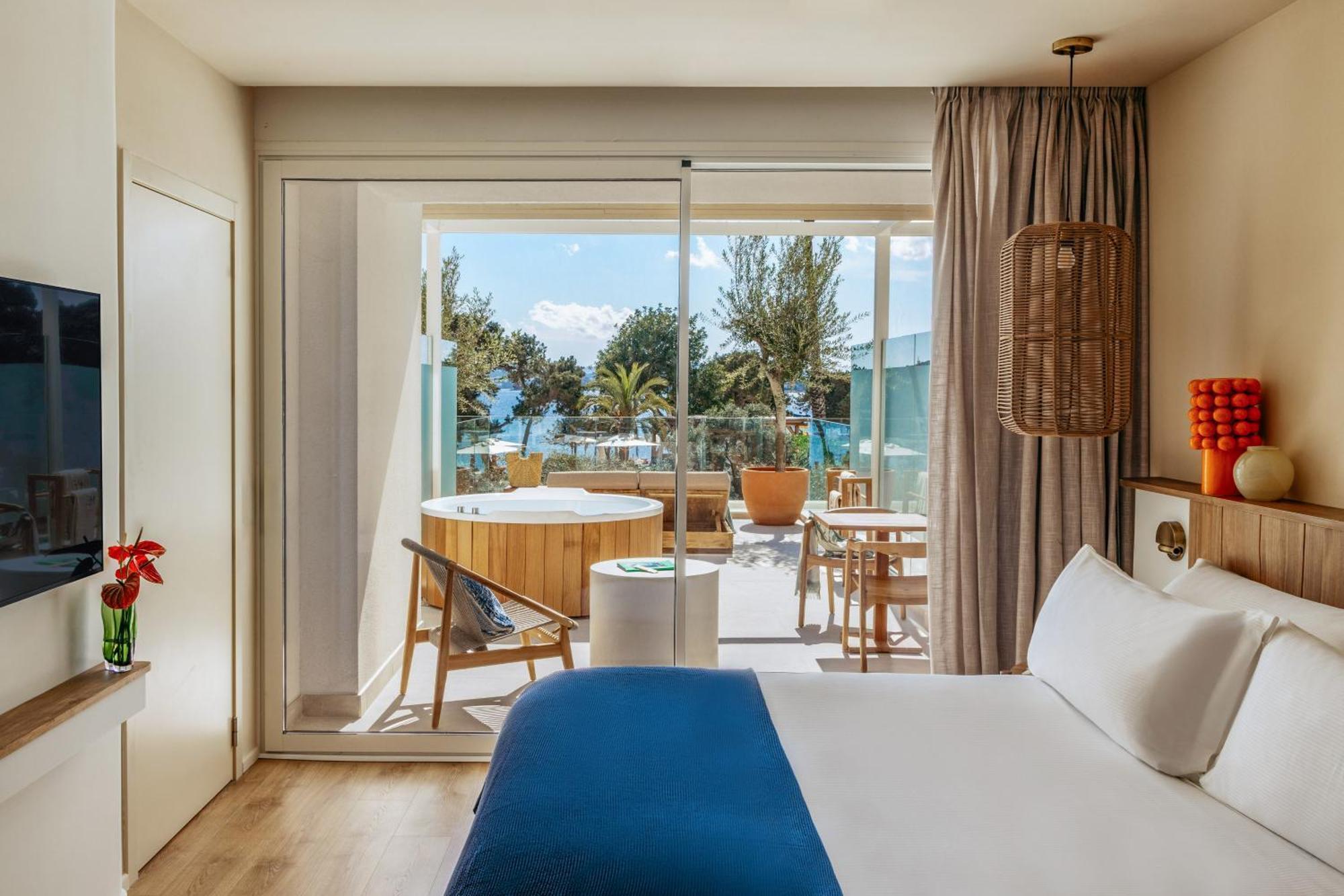 Me Ibiza - The Leading Of The World Santa Eulària des Riu