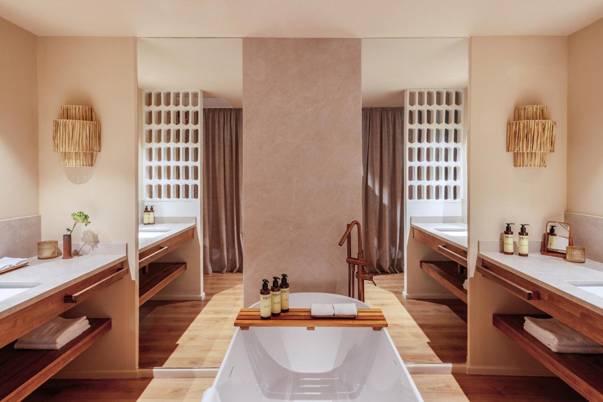 Me Ibiza - The Leading Of The World 5* Santa Eularia des Riu